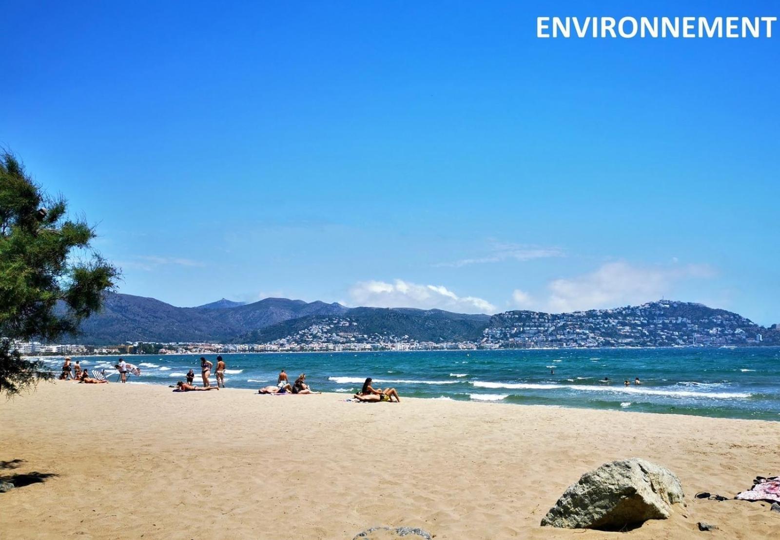 Estudio Cerca De La Playa Con Terraza Av-76 Roses